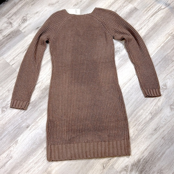 NWT Women’s Say What? Brown Chunky Knit Long Sleeve V-Neck Sweater Dress / Small - Picture 3 of 7